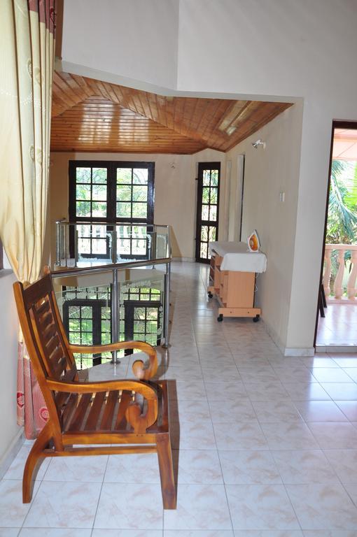 Sugandi Inn Kochchikade Luaran gambar