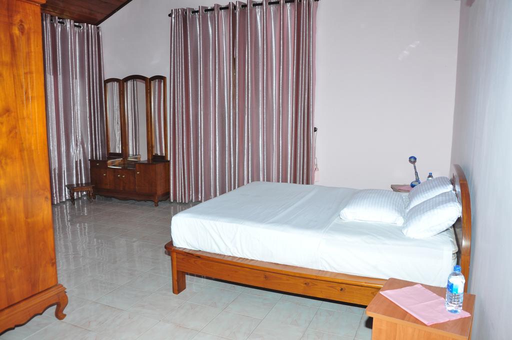 Sugandi Inn Kochchikade Luaran gambar