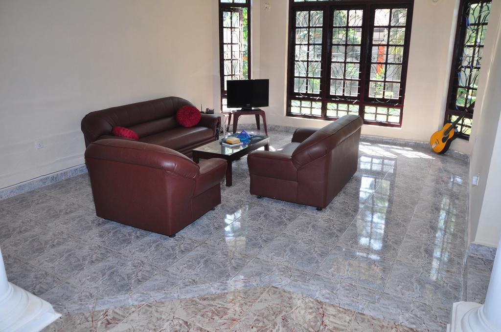 Sugandi Inn Kochchikade Luaran gambar