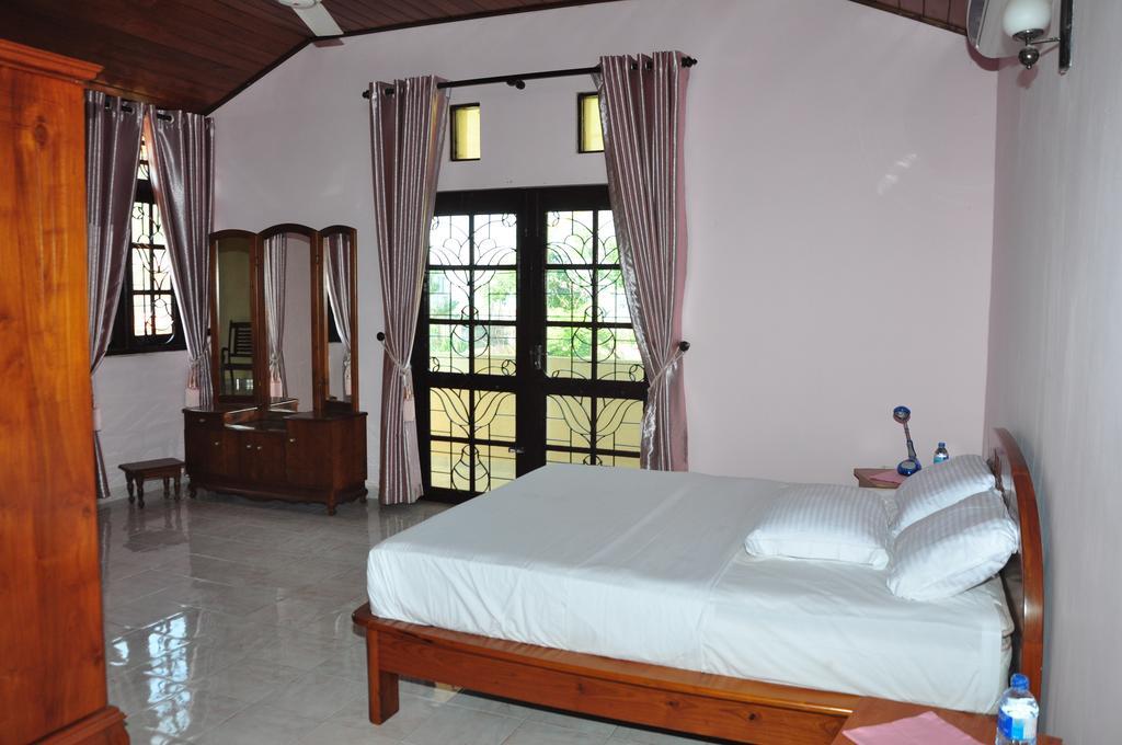 Sugandi Inn Kochchikade Luaran gambar