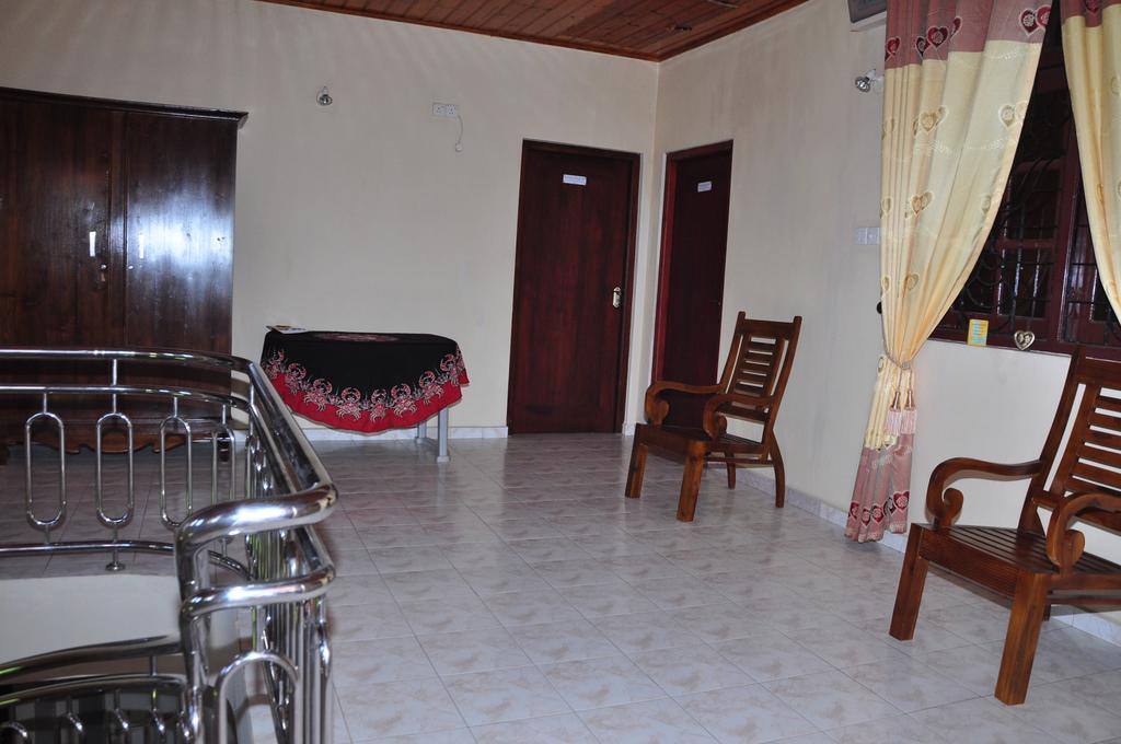 Sugandi Inn Kochchikade Luaran gambar