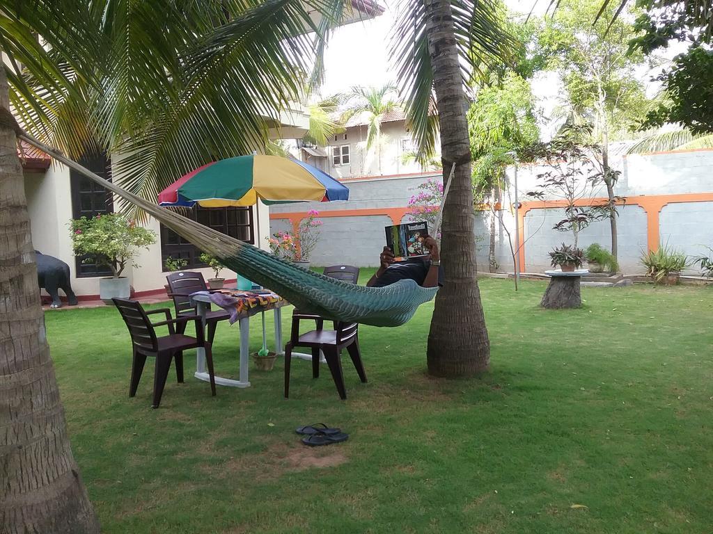 Sugandi Inn Kochchikade Luaran gambar