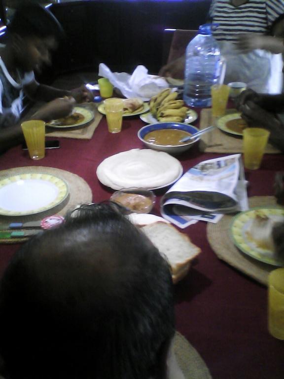 Sugandi Inn Kochchikade Luaran gambar