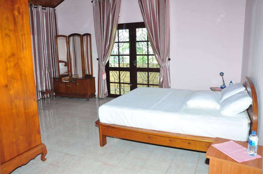 Sugandi Inn Kochchikade Luaran gambar