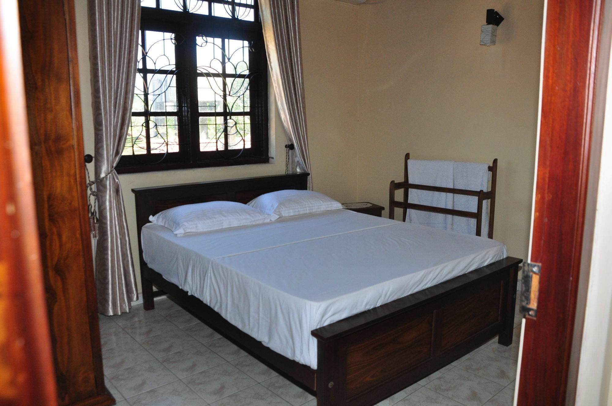 Sugandi Inn Kochchikade Luaran gambar