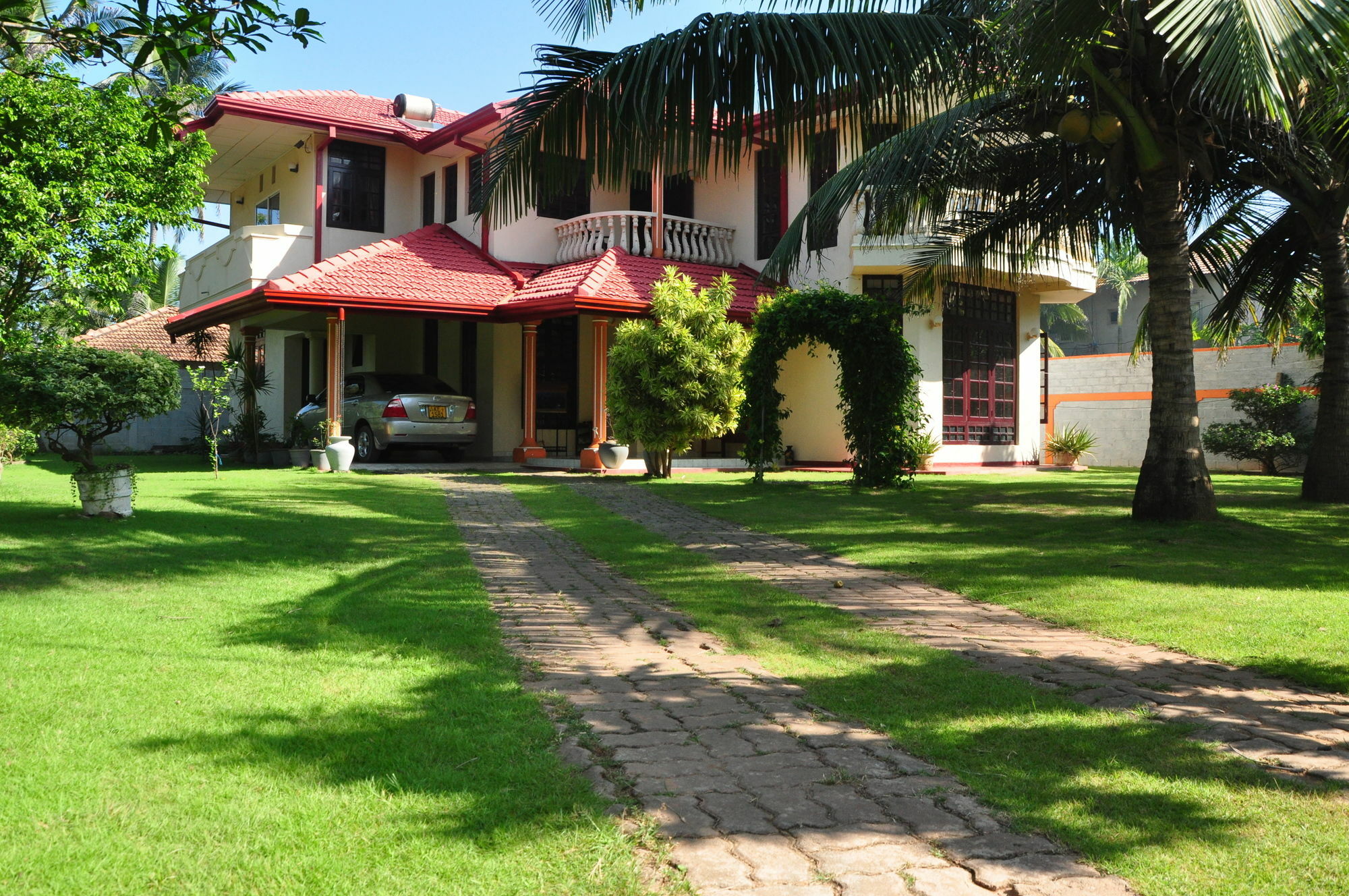 Sugandi Inn Kochchikade Luaran gambar
